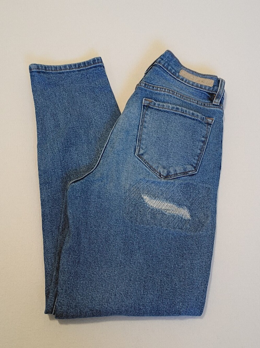 CELLO Light Distress Style High Rise Straight Leg Jeans Medium Wash Size 3